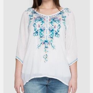 Johnny Was Embroidered floral White top size S